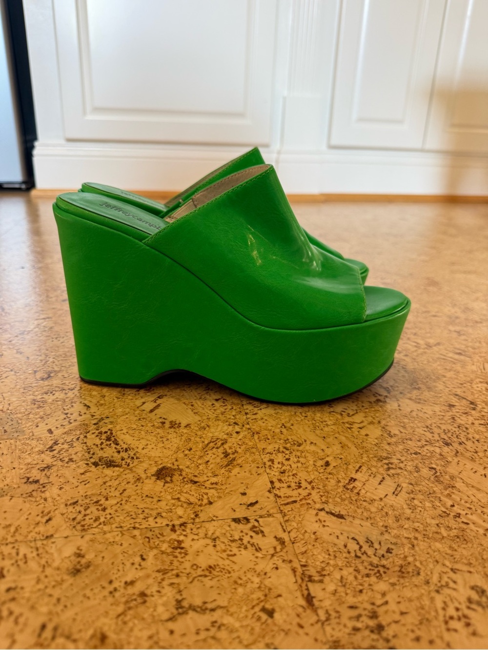 Jeffrey Campbell Bright Green Platform Wedge Mules - Picture 2 of 6